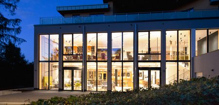 Fassade Restaurant Coworking space